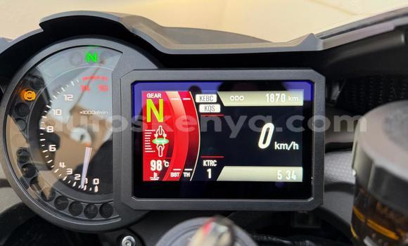 Oofamaa Kawasaki H Beige Doqdoqqee iti Nairobi keessatti Nairobi keessatti Oofamaa Kawasaki H Beige Doqdoqqee iti Nairobi keessatti Nairobi keessatti