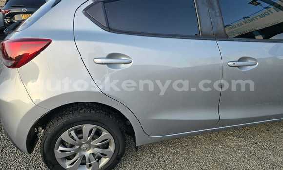 Nunua Ilio tumika Mazda Demio Fedha Gari ndani ya Nairobi nchini Nairobi