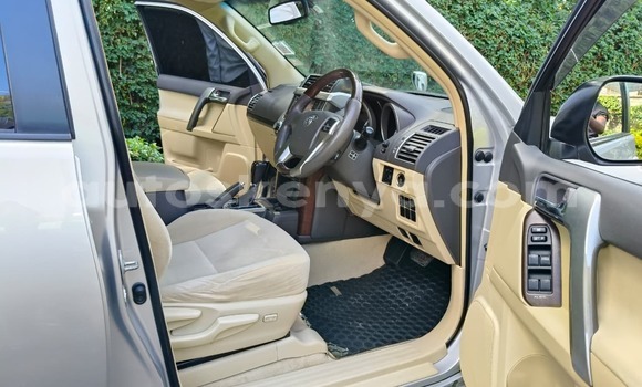 Buy Used Toyota Land Cruiser Prado White Car in Nairobi in Nairobi Buy Used Toyota Land Cruiser Prado White Car in Nairobi in Nairobi