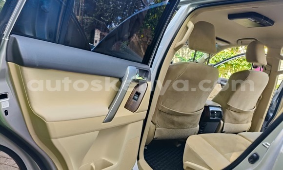 Buy Used Toyota Land Cruiser Prado White Car in Nairobi in Nairobi Buy Used Toyota Land Cruiser Prado White Car in Nairobi in Nairobi