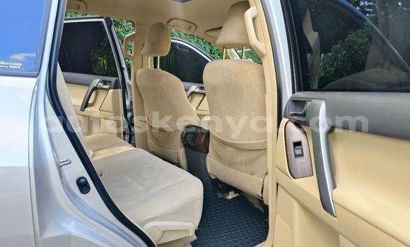 Buy Used Toyota Land Cruiser Prado White Car in Nairobi in Nairobi Buy Used Toyota Land Cruiser Prado White Car in Nairobi in Nairobi