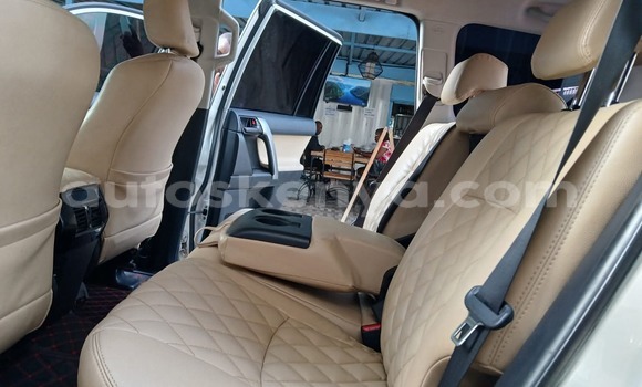 Buy Used Toyota Land Cruiser Prado White Car in Nairobi in Nairobi Buy Used Toyota Land Cruiser Prado White Car in Nairobi in Nairobi