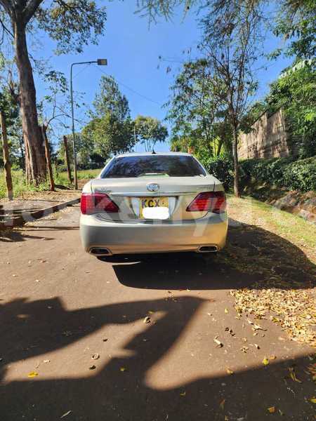Big with watermark toyota crown nairobi nairobi 28621