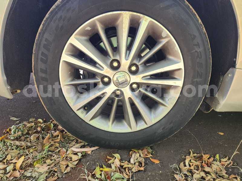 Big with watermark toyota crown nairobi nairobi 28621