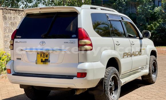 Buy Used Toyota Land Cruiser Prado White Car in Nairobi in Nairobi