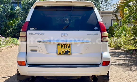 Buy Used Toyota Land Cruiser Prado White Car in Nairobi in Nairobi Buy Used Toyota Land Cruiser Prado White Car in Nairobi in Nairobi