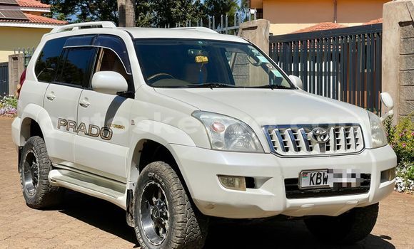 Buy Used Toyota Land Cruiser Prado White Car in Nairobi in Nairobi Buy Used Toyota Land Cruiser Prado White Car in Nairobi in Nairobi