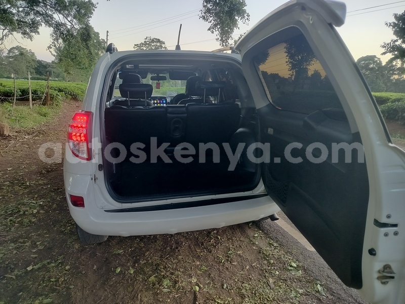 Big with watermark toyota rav4 nairobi nairobi 28623