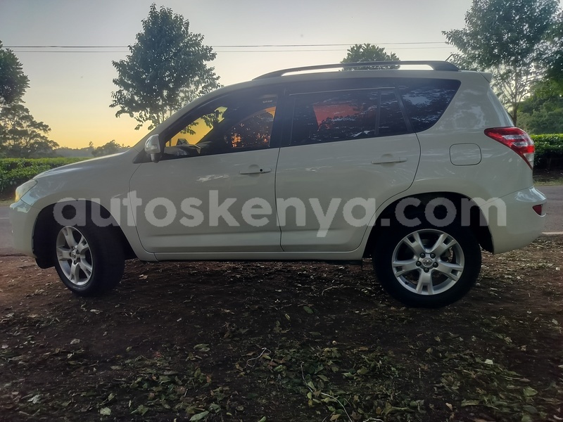 Big with watermark toyota rav4 nairobi nairobi 28623