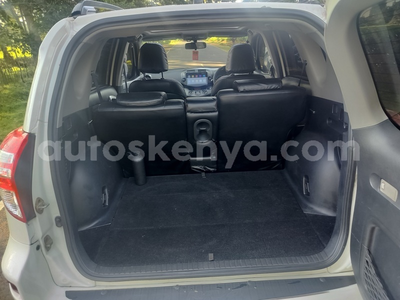 Big with watermark toyota rav4 nairobi nairobi 28632