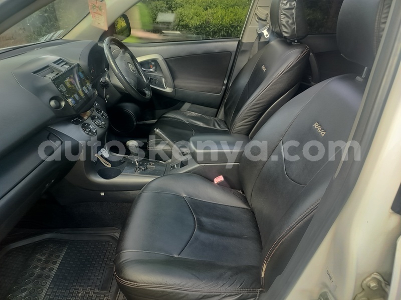 Big with watermark toyota rav4 nairobi nairobi 28632