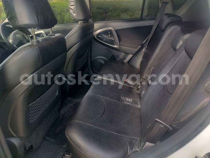 Big with watermark toyota rav4 nairobi nairobi 28632