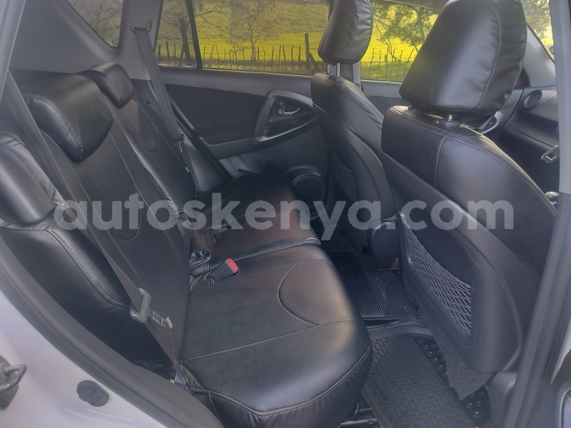 Big with watermark toyota rav4 nairobi nairobi 28632