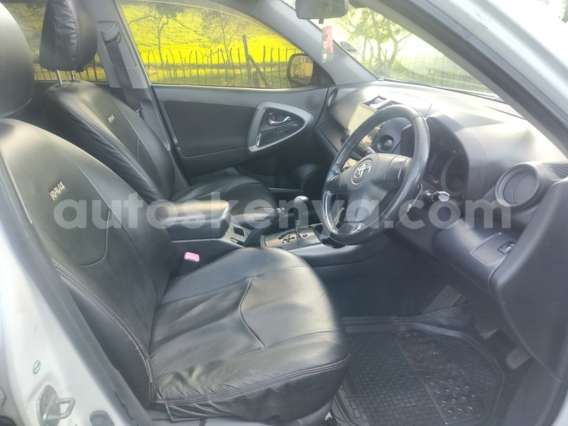 Big with watermark toyota rav4 nairobi nairobi 28632