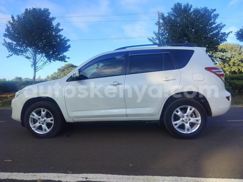 Big with watermark toyota rav4 nairobi nairobi 28632