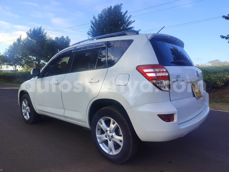 Big with watermark toyota rav4 nairobi nairobi 28632