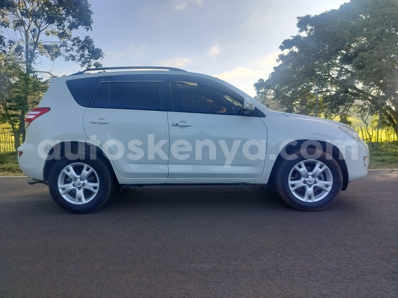 Big with watermark toyota rav4 nairobi nairobi 28632