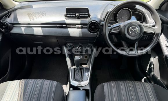 Oofamaa Mazda Demio White Makiinaa iti Nairobi keessatti Nairobi keessatti Oofamaa Mazda Demio White Makiinaa iti Nairobi keessatti Nairobi keessatti