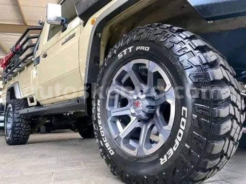 Big with watermark toyota land cruiser nairobi nairobi 28655