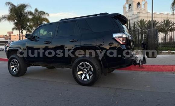 Nunua Ilio tumika Toyota 4Runner Nyeusi Gari ndani ya Mombasa nchini Kenya ya Pwani Nunua Ilio tumika Toyota 4Runner Nyeusi Gari ndani ya Mombasa nchini Kenya ya Pwani