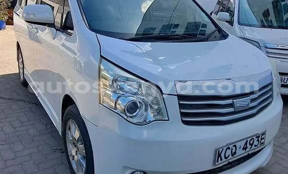 Buy Used Toyota Noah White Car in Machakos in Nairobi Buy Used Toyota Noah White Car in Machakos in Nairobi