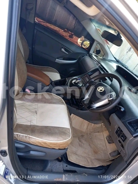 Big with watermark toyota prius northeast kenya bute 28675