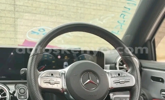 Buy Used Mercedes-Benz C250 coupe White Car in Changamwe in Coast Buy Used Mercedes-Benz C250 coupe White Car in Changamwe in Coast