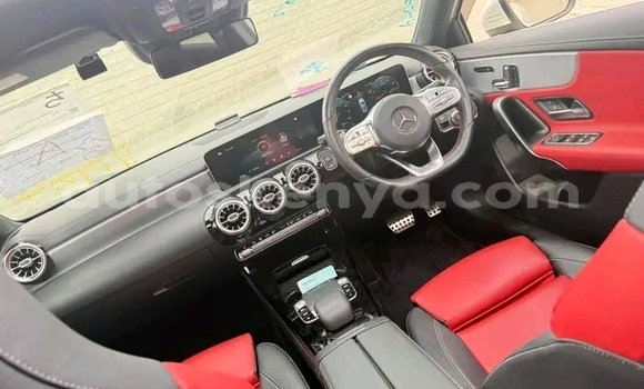 Buy Used Mercedes-Benz C250 coupe White Car in Changamwe in Coast Buy Used Mercedes-Benz C250 coupe White Car in Changamwe in Coast