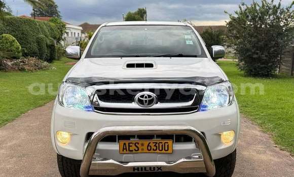 Nunua Ilio tumika Toyota Hilux Nyeupe Gari ndani ya Nairobi nchini Nairobi Nunua Ilio tumika Toyota Hilux Nyeupe Gari ndani ya Nairobi nchini Nairobi