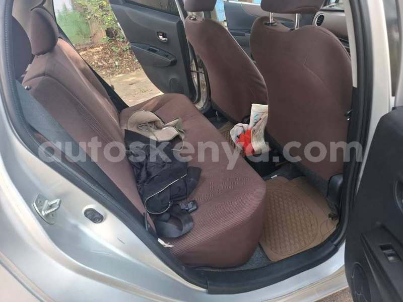 Big with watermark toyota vitz nairobi nairobi 28701