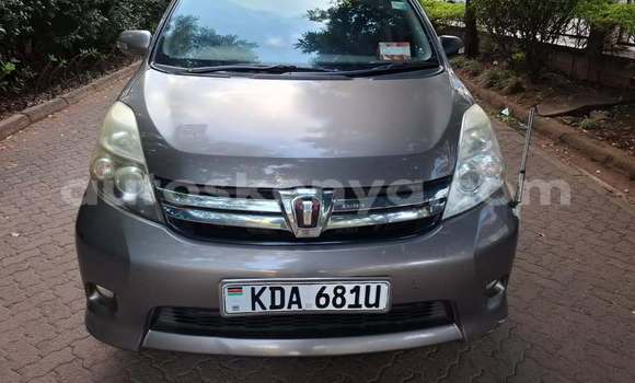 Buy Used Toyota ISIS Other Car in Nairobi in Nairobi