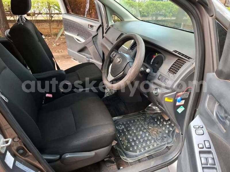 Big with watermark toyota isis nairobi nairobi 28724