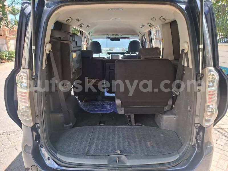 Big with watermark toyota voxy west kenya bungoma 28731