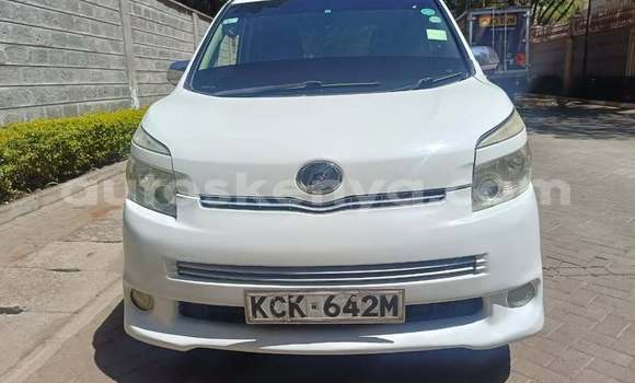 Buy Used Toyota Voxy White Car in Nairobi in Nairobi Buy Used Toyota Voxy White Car in Nairobi in Nairobi