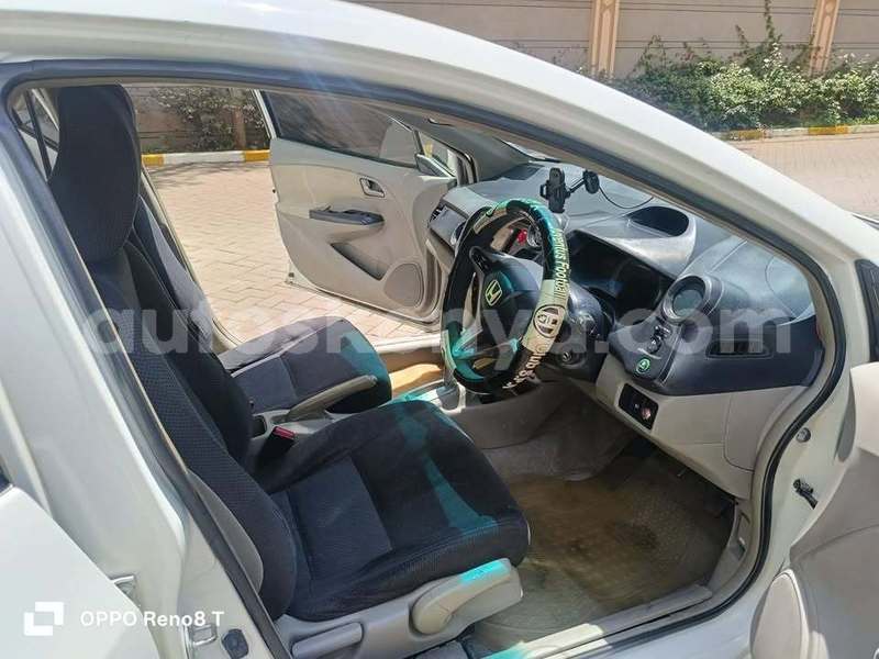 Big with watermark honda insight nairobi nairobi 28745