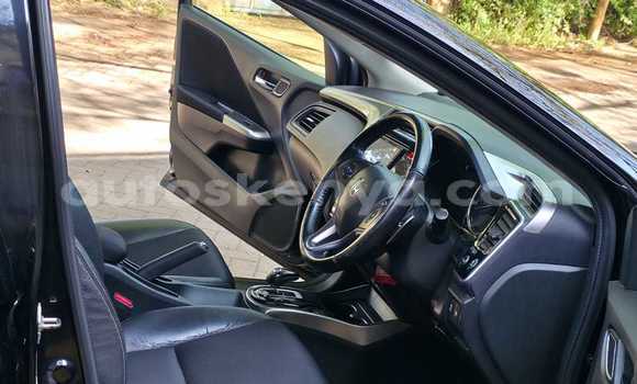 Nunua Ilio tumika Honda Grace Nyingine Gari ndani ya Nairobi nchini Nairobi Nunua Ilio tumika Honda Grace Nyingine Gari ndani ya Nairobi nchini Nairobi