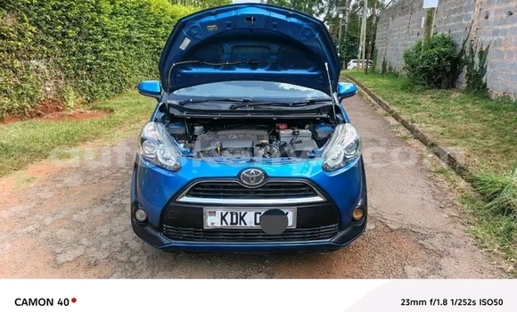 Buy Used Toyota Sienta Blue Car in El Wak in Northeast Kenya Buy Used Toyota Sienta Blue Car in El Wak in Northeast Kenya