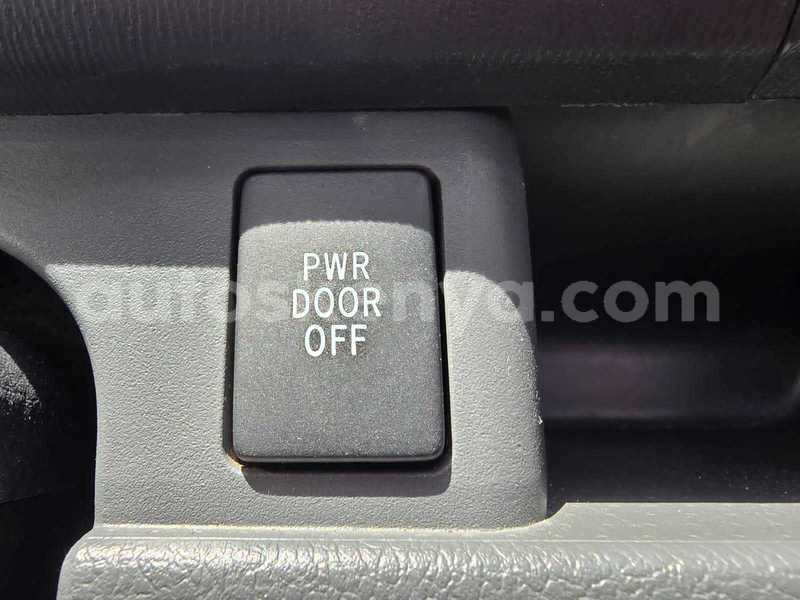 Big with watermark toyota voxy nairobi nairobi 28818