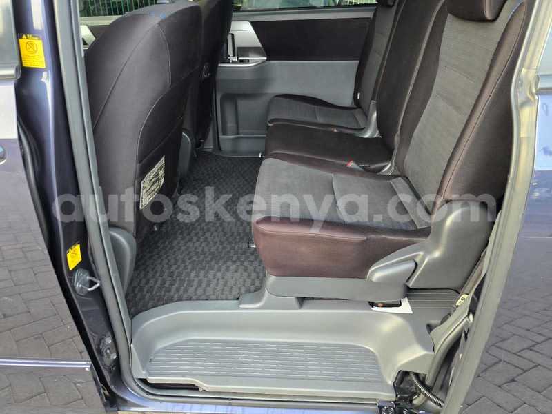 Big with watermark toyota voxy nairobi nairobi 28818