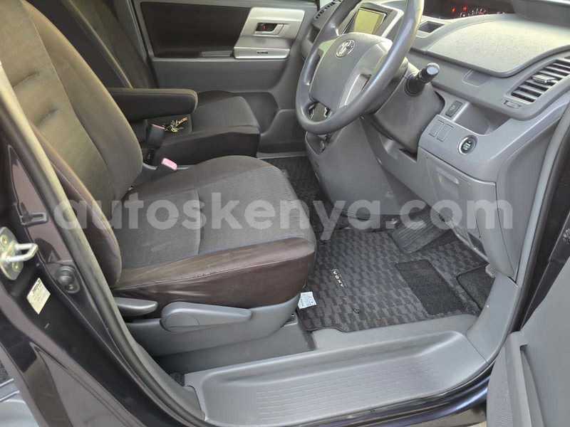 Big with watermark toyota voxy nairobi nairobi 28818
