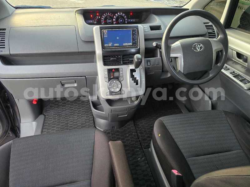 Big with watermark toyota voxy nairobi nairobi 28818