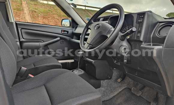 Oofamaa Toyota Probox White Makiinaa iti Machakos keessatti Nairobi keessatti Oofamaa Toyota Probox White Makiinaa iti Machakos keessatti Nairobi keessatti