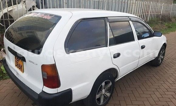 Oofamaa Toyota Corolla II White Makiinaa iti Machakos keessatti Nairobi keessatti Oofamaa Toyota Corolla II White Makiinaa iti Machakos keessatti Nairobi keessatti
