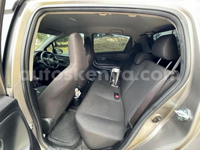 Big with watermark toyota vitz nairobi machakos 28835