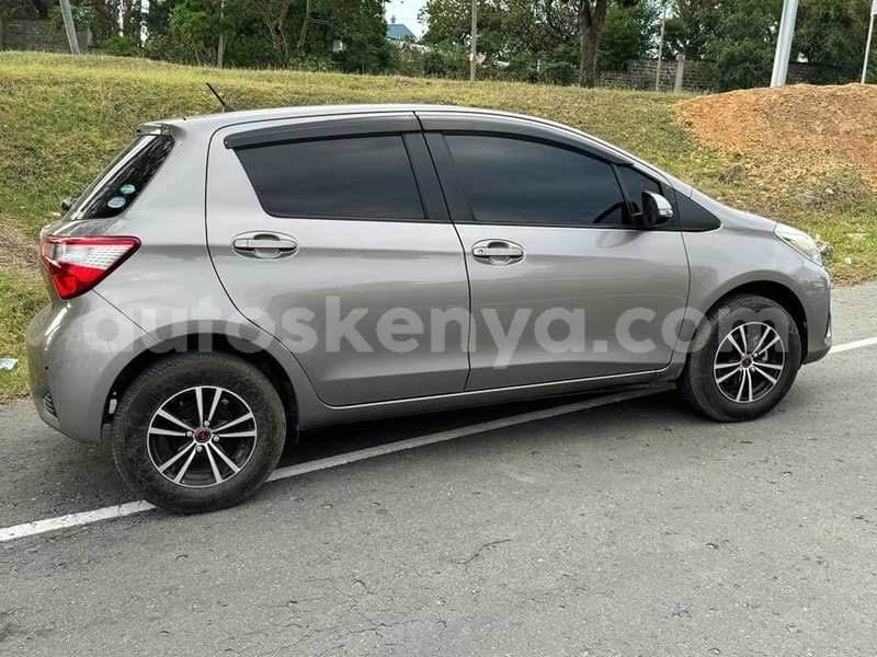 Big with watermark toyota vitz nairobi machakos 28835