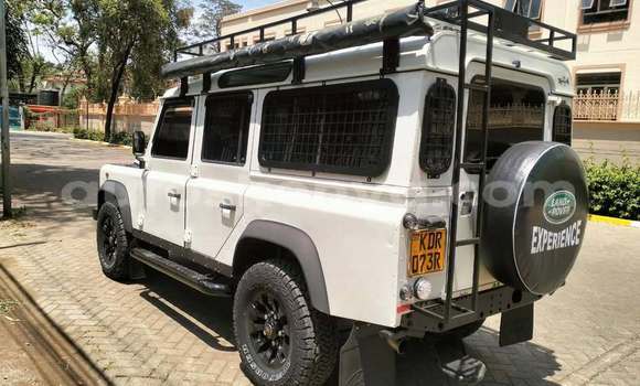 Buy Used Land Rover Defender White Car in Machakos in Nairobi Buy Used Land Rover Defender White Car in Machakos in Nairobi