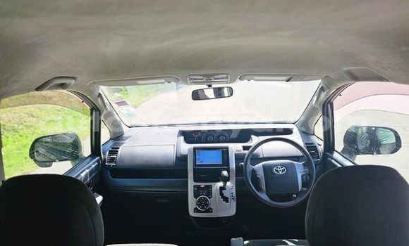 Buy Used Toyota Noah Silver Car in Machakos in Nairobi Buy Used Toyota Noah Silver Car in Machakos in Nairobi
