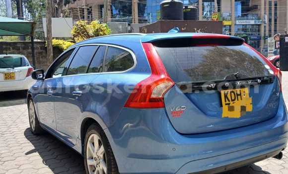 Nunua Ilio tumika Volvo V60 Bluu Gari ndani ya Nairobi nchini Nairobi Nunua Ilio tumika Volvo V60 Bluu Gari ndani ya Nairobi nchini Nairobi