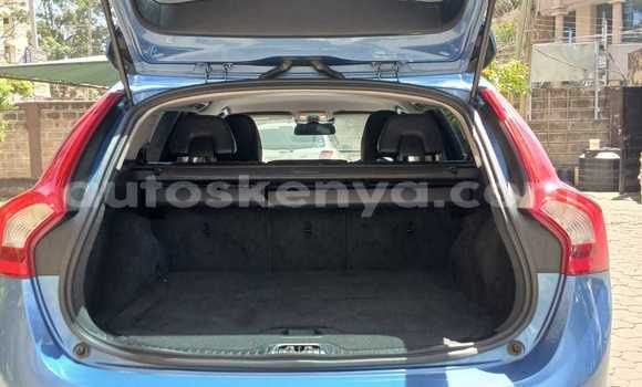 Nunua Ilio tumika Volvo V60 Bluu Gari ndani ya Nairobi nchini Nairobi Nunua Ilio tumika Volvo V60 Bluu Gari ndani ya Nairobi nchini Nairobi