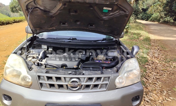 Buy Used Nissan X–Trail Brown Car in Nairobi in Nairobi